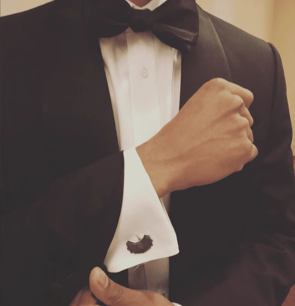 Dissent Collar Cufflinks and Tiebar set - Image 4