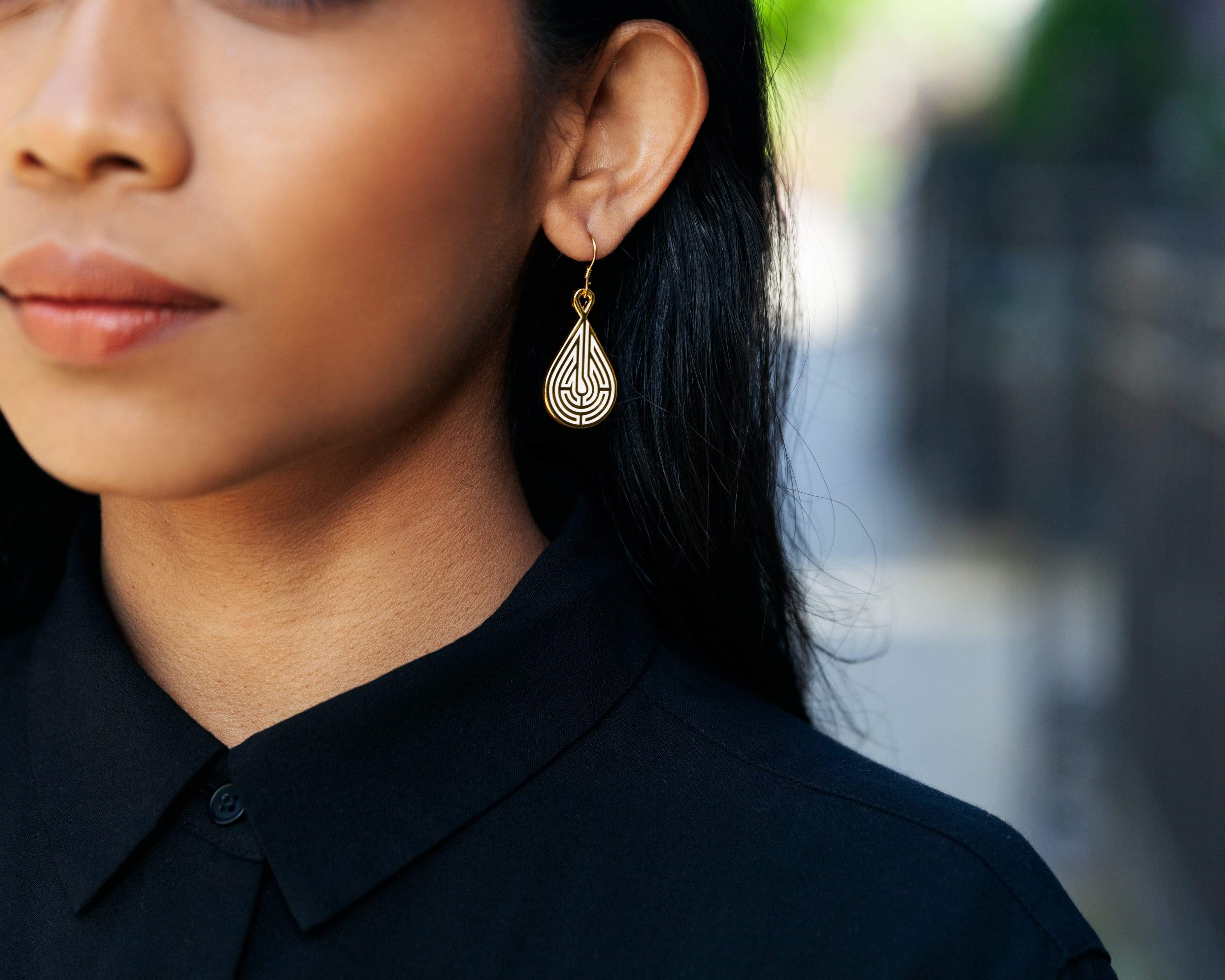 Grace Hopper / Half-Nanosecond Earrings - Image 2